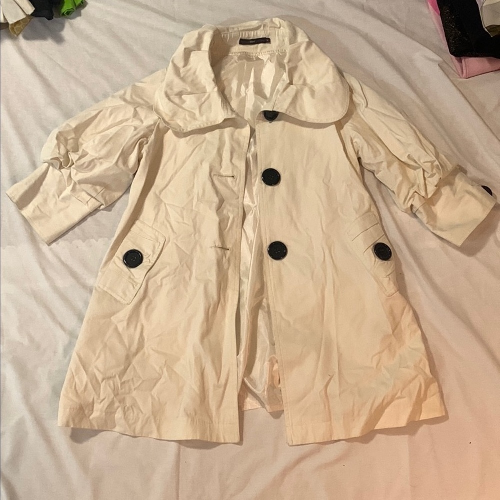 Great off white light coat
